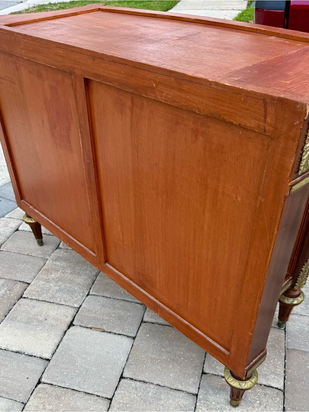 N/A elegant mahogany